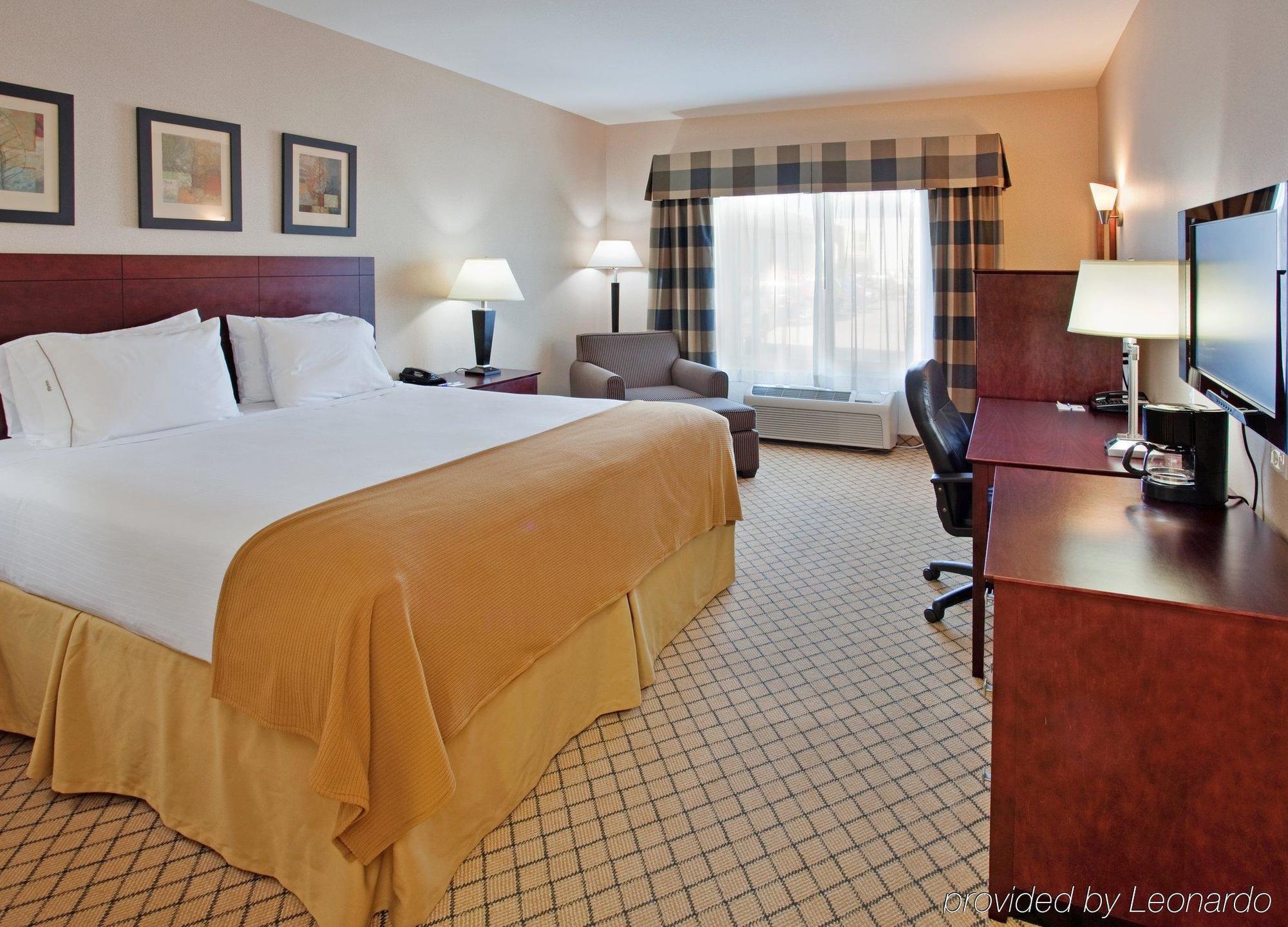 Express & Airport By Ihg 2* Wichita