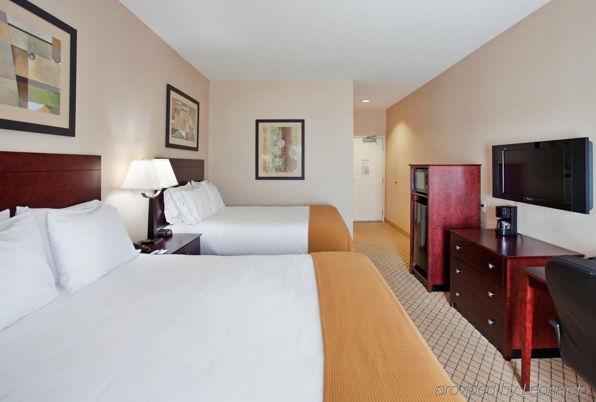 Express & Airport By Ihg 2*