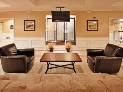 Express & Airport By Ihg Hotel Wichita